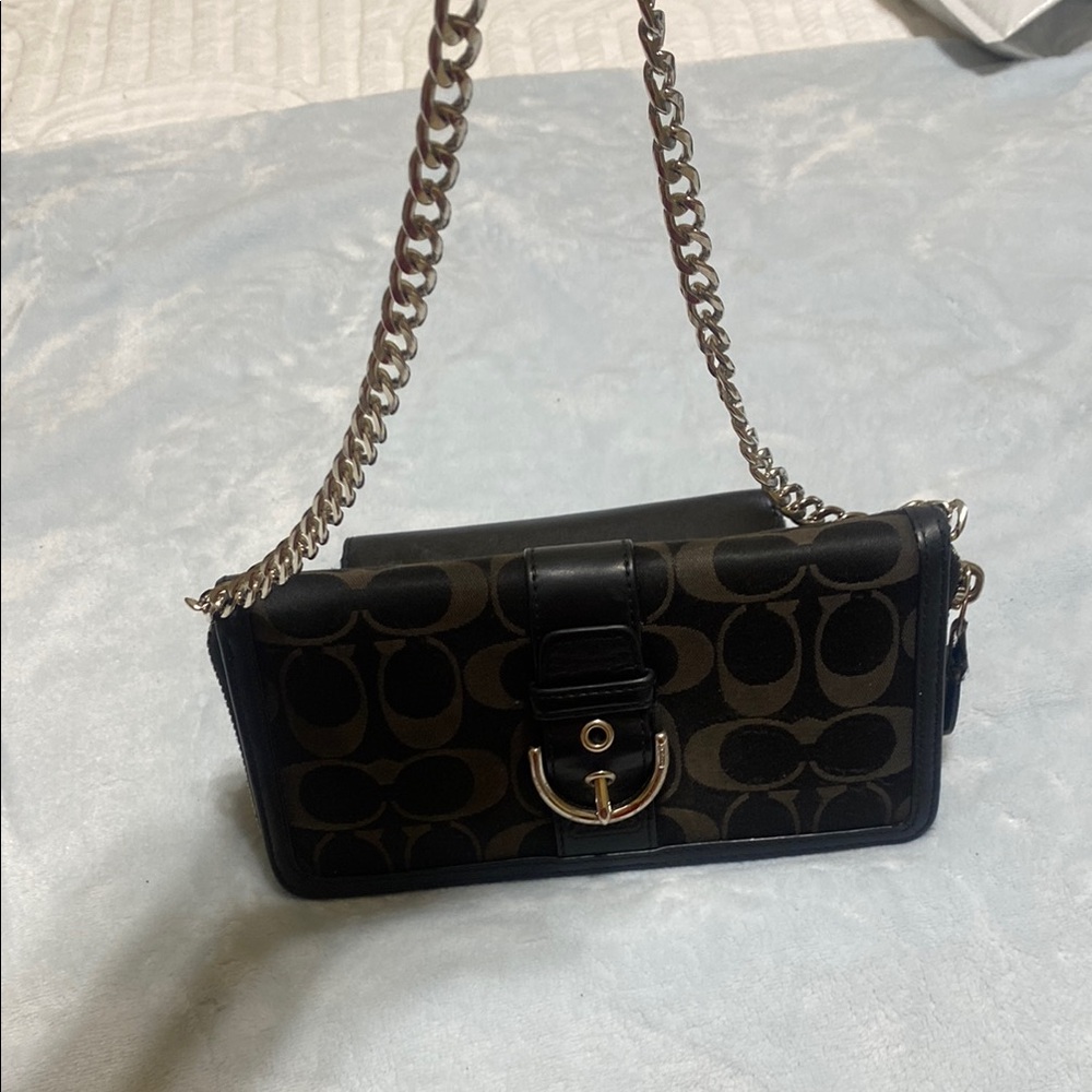 Coach Black Wallet with Distinctive Pattern and converter chain - Picture 2 of 13